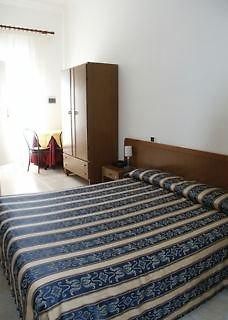 Hotel Fiorini Rome Bagian luar foto